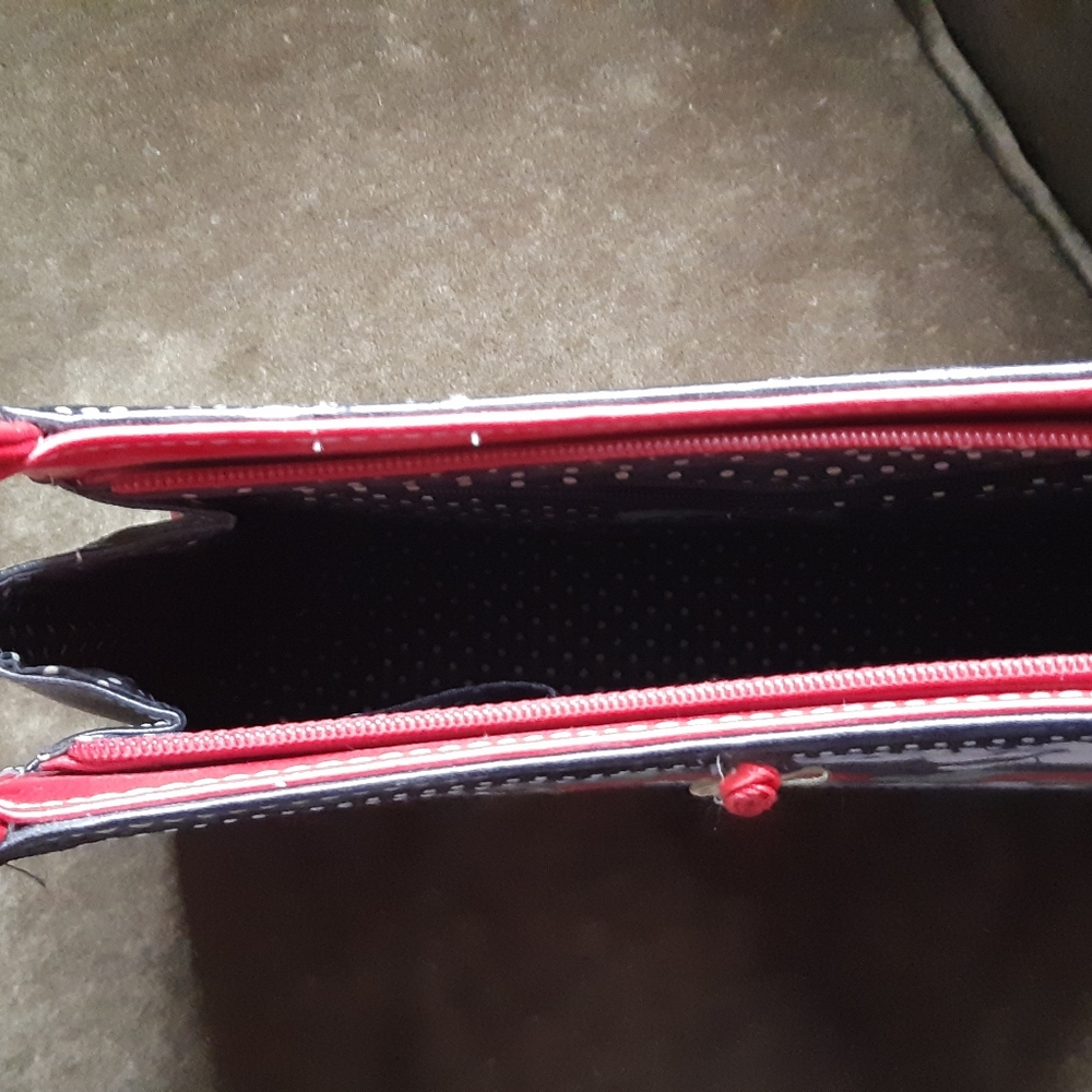 Handbag - Picture 3 of 4